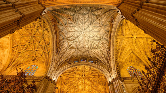 세계 최대 고딕 성당의 비밀