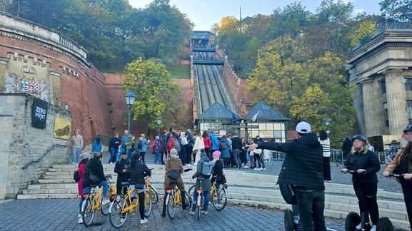 부다 성 올라가는 법 & 고대 헝가리 문장